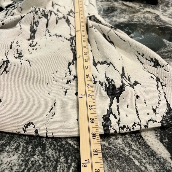 DESIGN LAB  & Lord and Taylor marbling effect sleeves skater dress - Picture 10 of 13